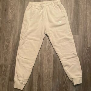 Creme Nike Sweatpants